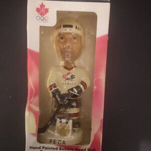 VTG Michael Peca  2002 Olympic Team Canada Hockey Gold Medal Bobble Head
